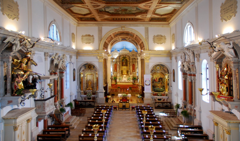 Notranjost cerkve sv. Jurija